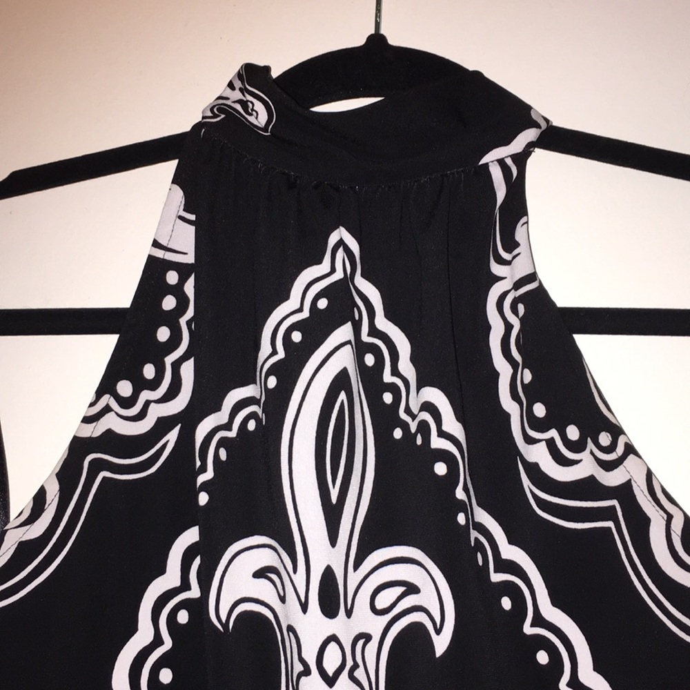 WHBM Backless Top - Picture 3 of 5